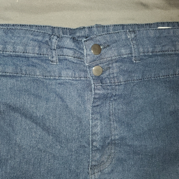 Jessica Jeans, Women's Plus 4XL, Flared High Waisted - Picture 4 of 9
